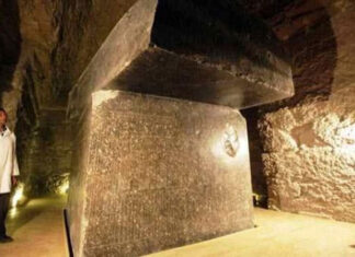 The Mystery of the Giant Sarcophagi Found in the Pyramid